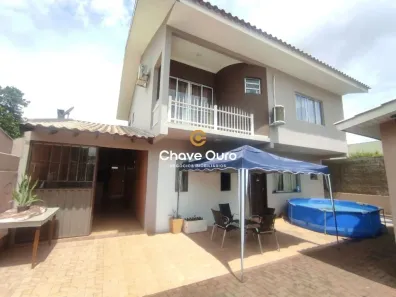 Sobrado com 4 Quartos à venda, 250m² no Região do Lago, Cascavel