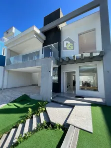 Sobrado com 4 Quartos à venda, 259m² no Maria Paula, Niterói