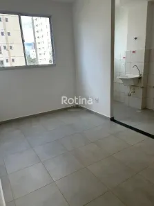Apartamento com 2 Quartos para alugar, 50m² no Shopping Park, Uberlândia