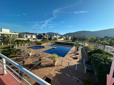 Casa de Condomínio com 3 Quartos à venda, 270m² no São João do Rio Vermelho, Florianópolis