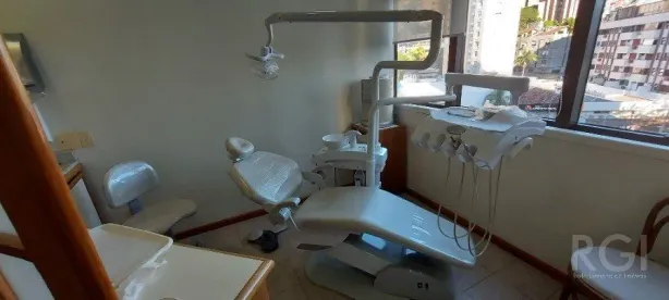 Sala Comercial com 3 Quartos à venda, 41m² no Rio Branco, Porto Alegre