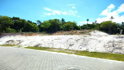 Lote/Terreno à venda, 700m² no Praia do Forte, Mata de São João