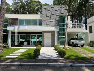Sobrado com 4 Quartos à venda, 365m² no , Xangri-Lá