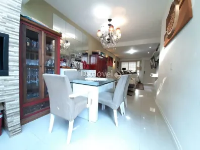 Casa de Condomínio com 3 Quartos à venda, 184m² no Vila Assunção, Porto Alegre