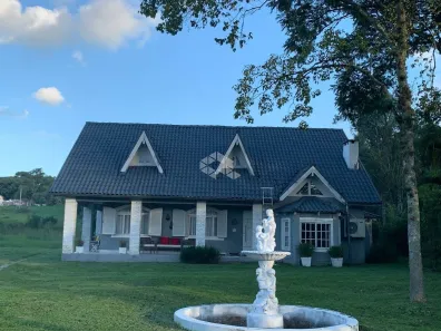 Casa com 5 Quartos à venda, 400m² no São Caetano, Porto Alegre