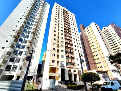 Apartamento com 3 Quartos para alugar, 74m² no Cristo Rei, Curitiba