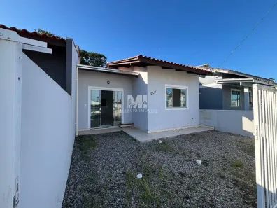 Casa com 2 Quartos para alugar, 57m² no Centro, Barra Velha