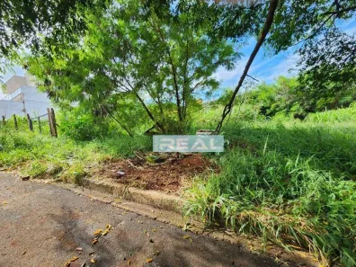 Lote/Terreno à venda, 300m² no São Luiz, Paulínia