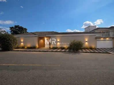 Casa com 3 Quartos à venda, 220m² no Morada da Colina, Resende