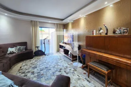 Casa com 3 Quartos à venda, 256m² no Alves Dias, São Bernardo do Campo
