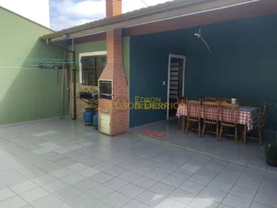 Sobrado com 4 Quartos à venda, 240m² no Jardim Cristina, Pindamonhangaba
