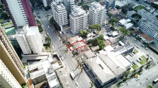 Lote/Terreno à venda, 253m² no Água Verde, Curitiba