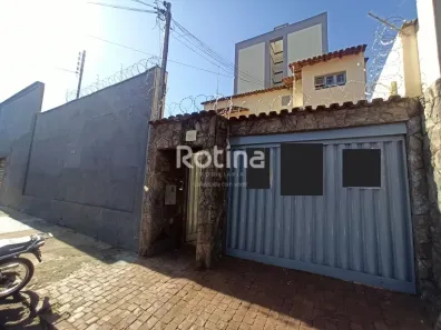 Casa com 4 Quartos para alugar, 160m² no Centro, Uberlândia