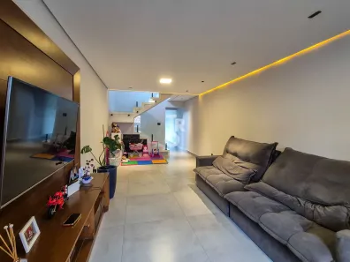 Sobrado com 4 Quartos à venda, 310m² no Jardim Torres São José, Jundiaí