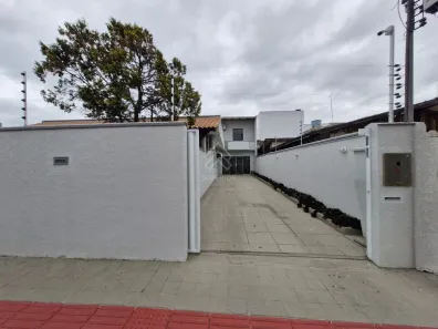 Casa com 3 Quartos para alugar, 120m² no São Judas, Itajaí