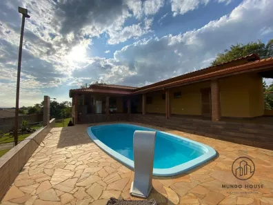 Fazenda/Sítio com 2 Quartos à venda, 180m² no Caguassu, Sorocaba