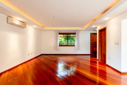 Casa de Condomínio com 3 Quartos à venda, 341m² no Jardim Isabel, Porto Alegre