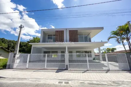Sobrado com 3 Quartos à venda, 210m² no Centro, Pomerode