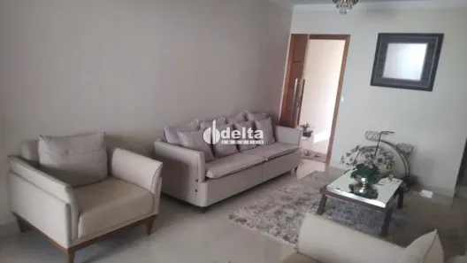 Casa de Condomínio com 3 Quartos à venda, 67m² no Aclimação, Uberlândia