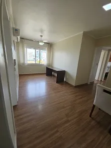 Apartamento com 2 Quartos para alugar, 60m² no Menino Deus, Porto Alegre