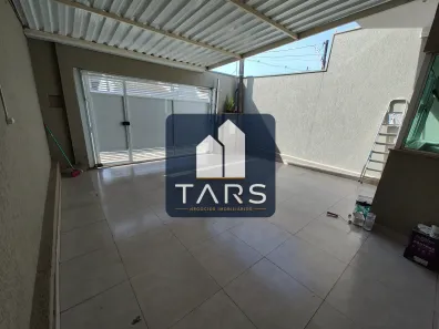 Sobrado com 3 Quartos à venda, 207m² no Parque Novo Mundo, Americana
