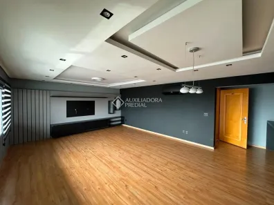 Apartamento com 3 Quartos para alugar, 120m² no Passo da Areia, Porto Alegre