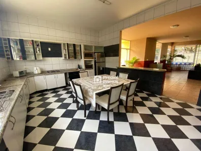 Casa com 3 Quartos à venda, 376m² no Parque São Clemente, Nova Friburgo
