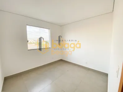 Casa com 2 Quartos à venda, 105m² no Parque Xangri-Lá, Contagem