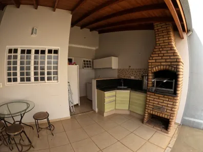 Casa com 3 Quartos à venda, 250m² no Concórdia II, Araçatuba