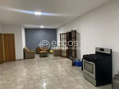 Fazenda/Sítio com 3 Quartos à venda, 220m² no Tapuirama, Indianópolis