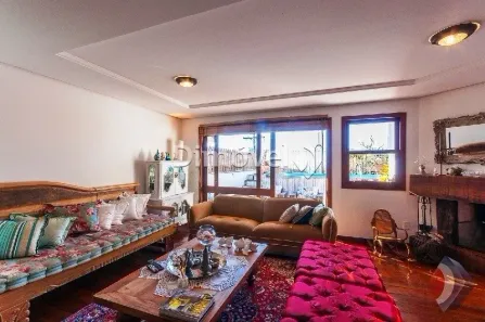 Casa de Condomínio com 3 Quartos para alugar, 250m² no Vila Assunção, Porto Alegre