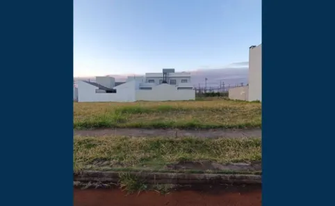 Lote/Terreno à venda, 300m² no Santa Felicidade, Cascavel