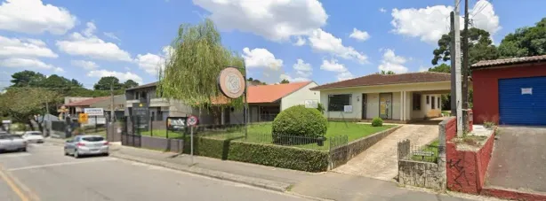 Casa com 1 Quarto para alugar, 170m² no Novo Mundo, Curitiba