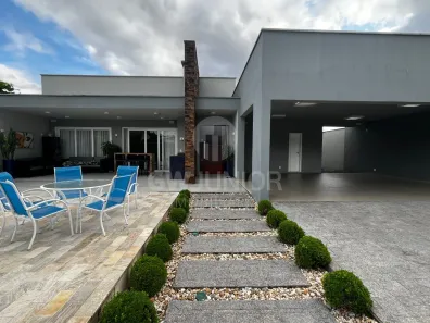 Casa com 3 Quartos à venda, 345m² no Bom Retiro, Joinville