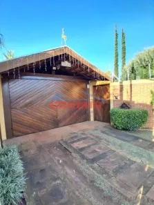 Casa com 3 Quartos à venda, 252m² no Parque Santa Marta, São Carlos