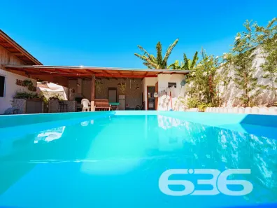 Casa com 3 Quartos à venda, 229m² no Guanabara, Joinville