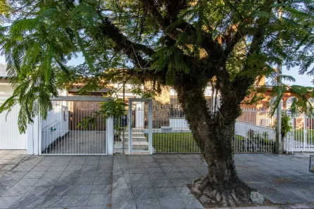 Casa com 3 Quartos à venda, 350m² no Ipanema, Porto Alegre