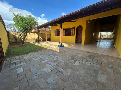 Casa com 2 Quartos para alugar, 100m² no Vale das Amendoeiras, Contagem