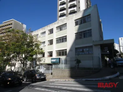 Apartamento com 3 Quartos para alugar, 116m² no Centro, Florianópolis