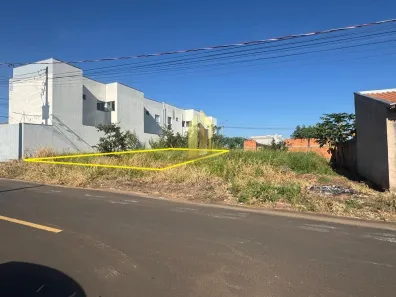Lote/Terreno à venda, 200m² no Jardim Adelinha, Franca