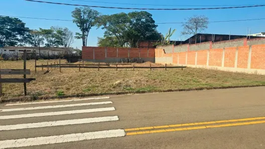 Lote/Terreno à venda, 563m² no Jardim Residencial Santo Antoni, Limeira