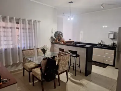 Casa com 3 Quartos à venda, 226m² no Antônio Marincek, Ribeirão Preto