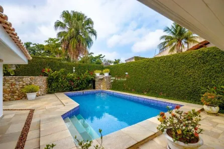 Casa com 4 Quartos à venda, 278m² no Enseada, Guarujá