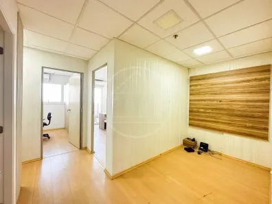 Sala Comercial para venda ou aluguel, 40m² no Santo Amaro, São Paulo
