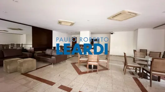 Apartamento com 3 Quartos à venda, 226m² no Vila Suzana, São Paulo