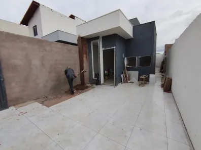 Casa com 3 Quartos à venda, 60m² no Independência, Montes Claros