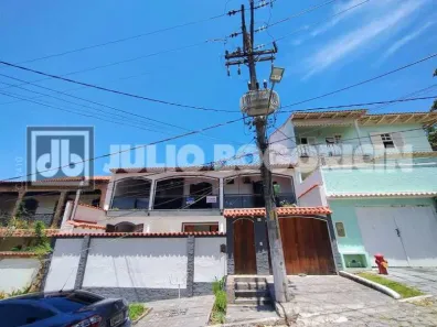 Casa de Condomínio com 3 Quartos à venda, 300m² no Taquara, Rio de Janeiro