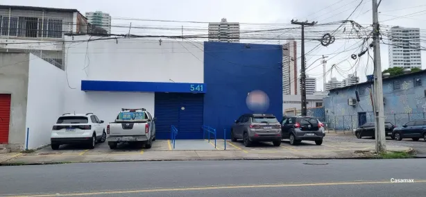 Prédio Comercial com 10 Quartos para alugar, 600m² no Encruzilhada, Recife