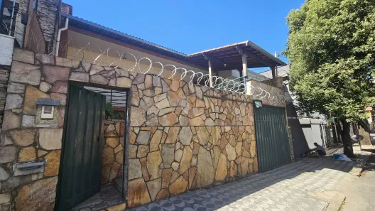 Casa com 3 Quartos à venda, 159m² no Nova Suíssa, Belo Horizonte