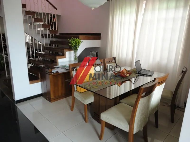 Casa com 4 quartos — Sagrada Família, Belo Horizonte